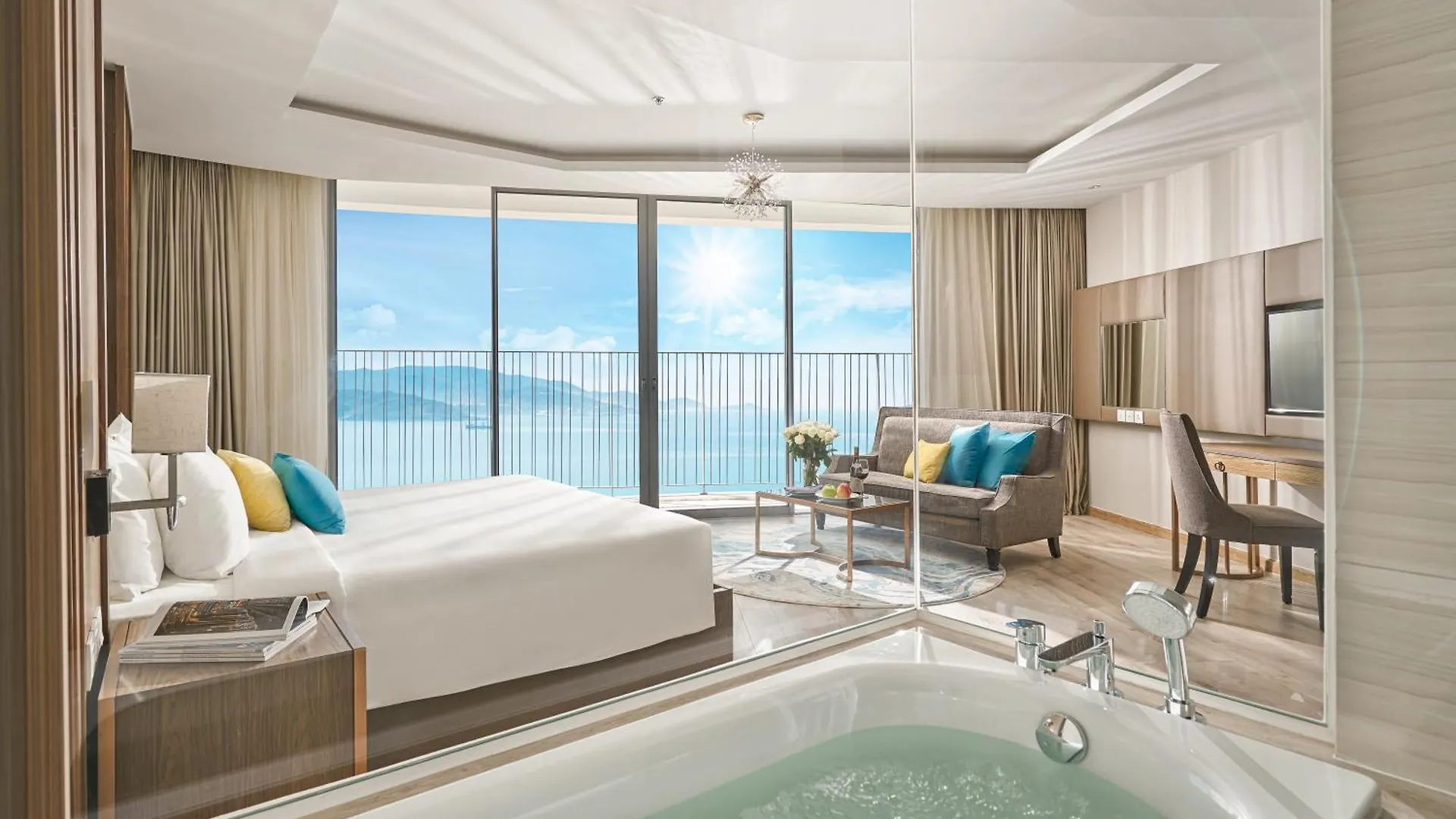 Appartement Panorama Oceanfront Suite Nha Trang